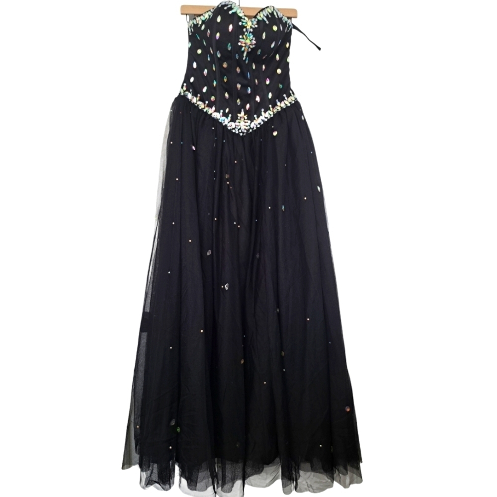 Masquerade gown size 8 brand new